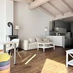 Sailorlodge - Versteck Am Strom Apartment *