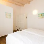 Sailorlodge - Versteck am Strom