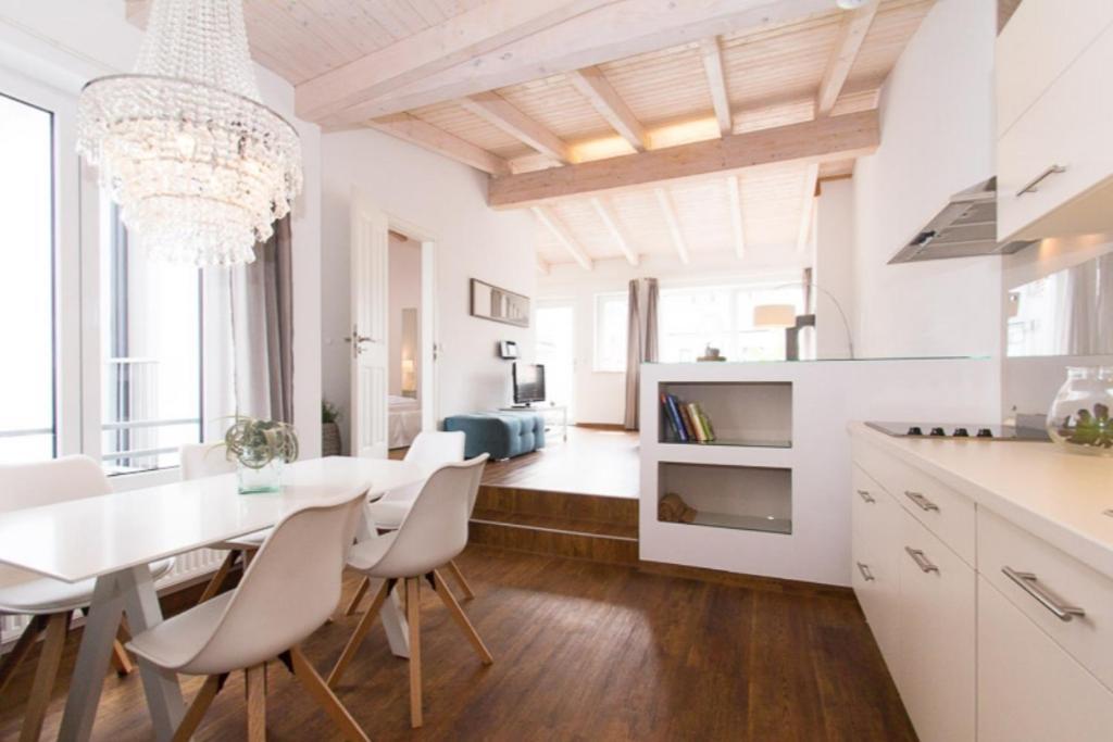 Sailorlodge - Versteck Am Strom Apartment *
